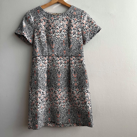 H&M Floral Short Sleeve Dress w/ Pockets - Picture 1 of 6